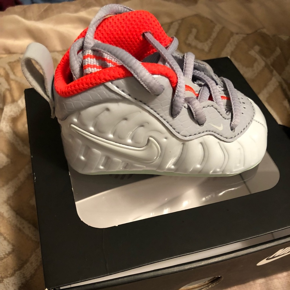 *SOLD*Nike lil posite👟😎